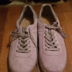 Lavender skechers skate shoes